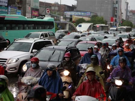 Cả nước mưa dông, Hà Nội đề phòng gió giật mạnh