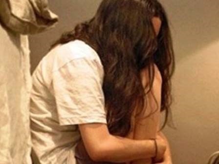 Về dự đám giỗ nhà ngoại, bé gái bị xâm hại tình dục