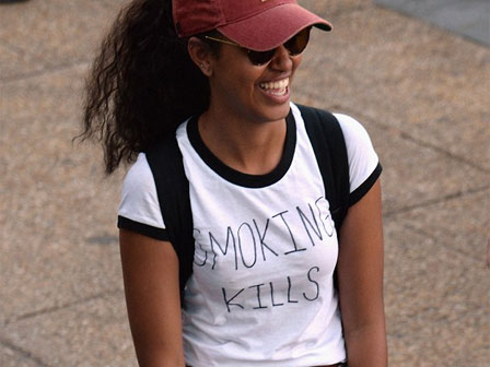 Phải đến khi mặc đồ bơi, ái nữ của cựu Tổng thống Obama mới khiến dân tình đứng hình vì dáng quá chuẩn-4