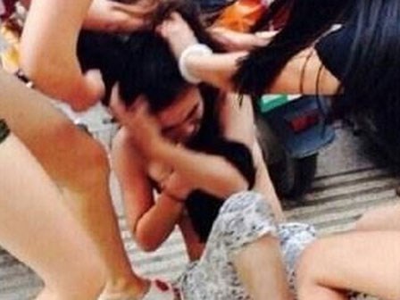Câu chuyện ngoại tình được cư dân mạng rần rần ủng hộ