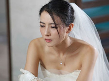 Bẽ bàng vì chồng không chịu động phòng đêm tân hôn