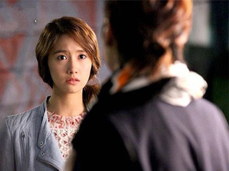 Cam chịu sống chung với quá khứ khủng khiếp của chồng