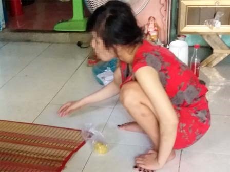 Cuộc sống buông thả của thiếu nữ miền Tây làm mẹ ở tuổi 16