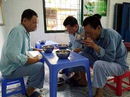 Cụ ông 78 tuổi khổ sở vì chứng rối loạn tình dục