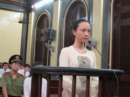 Mẹ ruột hoa hậu Phương Nga: 