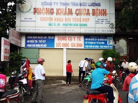 Tước giấy phép hành nghề của bác sĩ bị bệnh nhân tố hiếp dâm