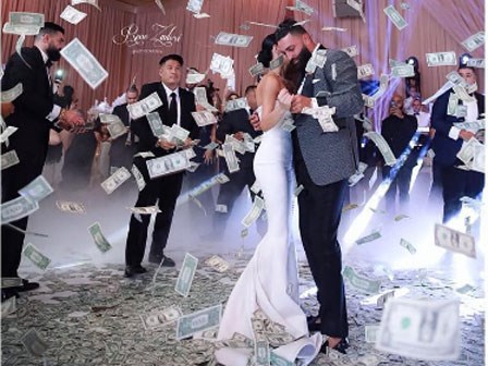 Muốn chơi sang trong đám cưới, phải tung tiền như này mới oách