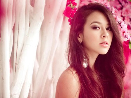 Phụ nữ cầm tinh con giáp nào càng trưởng thành càng mặn mà và làm ăn phát đạt