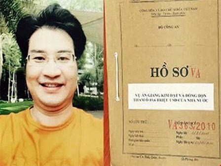 Quan lộ lạ kỳ và 