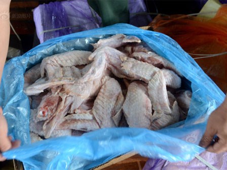 Cảnh sát Trung Quốc thu giữ gần 200 tấn thực phẩm đông lạnh bẩn ở khu vực biên giới