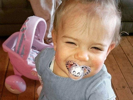 Từng phá thai 6 lần, đến lần thứ 7 mẹ trẻ sinh con nhưng gia đình không ai dám bế-6