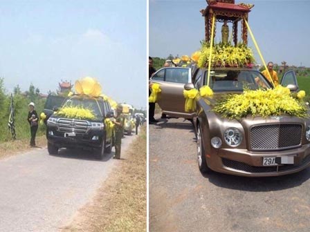 Đám tang với hơn 30 xe sang rước lễ gây xôn xao