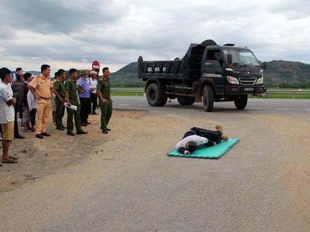 Nghi án tài xế cố tình cán chết nam sinh: Công an tỉnh rút hồ sơ điều tra lại