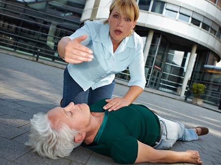 Những dấu hiệu phải đến viện ngay: Chậm 30 phút có thể không kịp cứu!