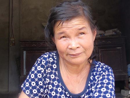 Người mẹ đơn thân tật nguyền,