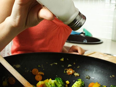 Cơm nhão, khê, đồ ăn bị cháy, nêm gia vị quá tay.... không lo đã có cách