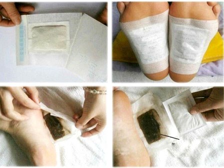Nghe lời đồn dán miếng dán thải độc... vừa nhiễm trùng vừa bị lột cả da chân
