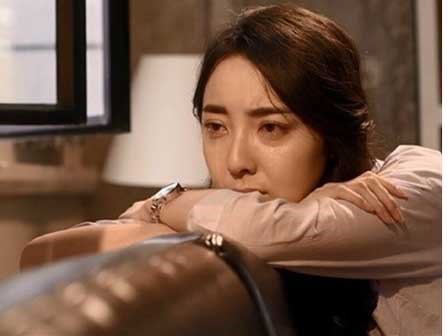 Hối hận muộn màng của người vợ hành xử nóng nảy khi chồng phát hiện có