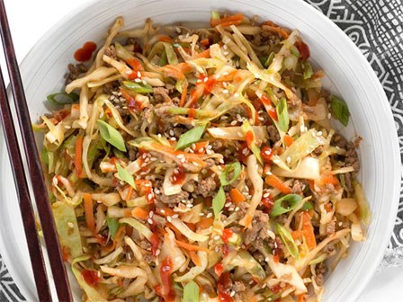 Bắp cải xào theo cách này thì đảm bảo nồi cơm nhà bạn hết bay trong nháy mắt!