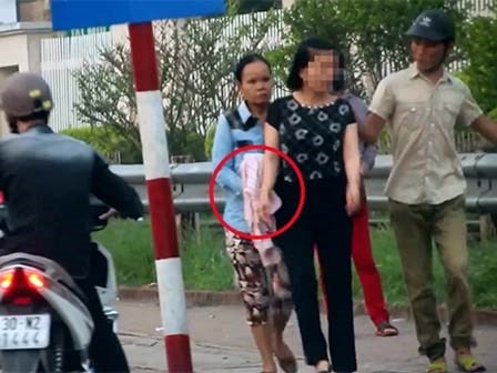Bảng thành tích bất hảo của nữ quái móc túi trước cổng Bệnh viện Bạch Mai