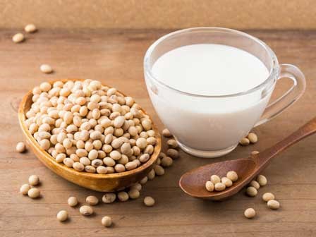 Bỏ túi 10 mẹo làm đẹp đơn giản từ đậu nành