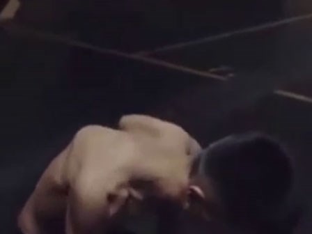 Chàng trai gây bão mạng vì tài 'biến hình' kỳ quái