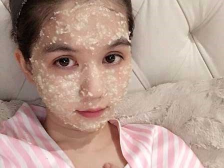 Thì ra, đây chính là cách Ngọc Trinh dưỡng da trắng như trứng gà bóc không tốn đến 10 nghìn đồng