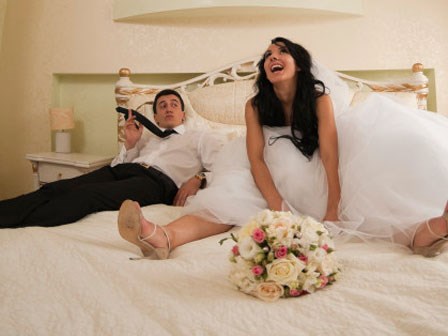 Phì cười với những tâm sự về tình huống khó đỡ trong đêm tân hôn