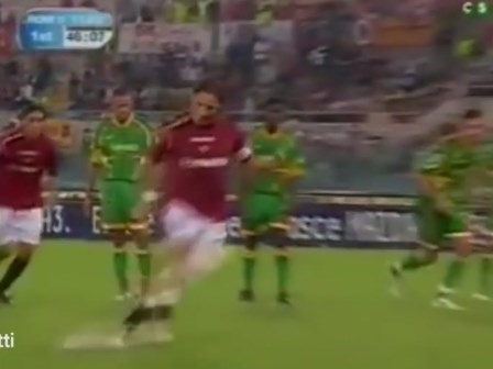 10 pha đá hỏng panenka nổi tiếng thế giới