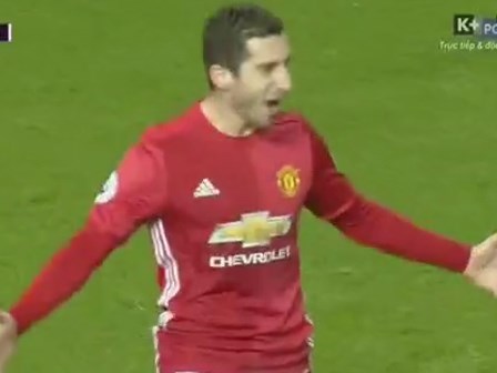 Chiêm ngưỡng siêu phẩm bọ cạp mang đẳng cấp Ibra của Mkhitaryan