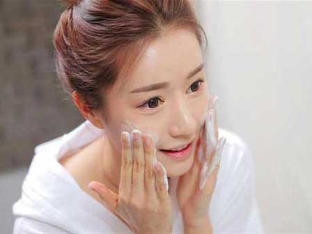 Những công dụng làm đẹp của phấn rôm được hội chị em tung hô