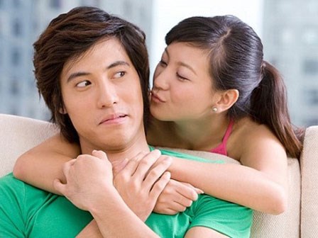 Chiêu 'nịnh' vợ có 1 không 2 của ông chồng hài hước nhất quả đất