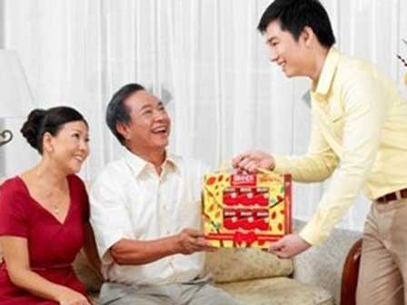 Đau đầu vì chàng rể nghèo nhưng sĩ diện hão