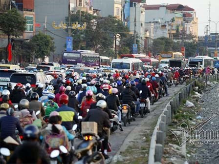 Hà Nội: Kẹt cứng cửa ngõ phía Nam chiều cuối năm