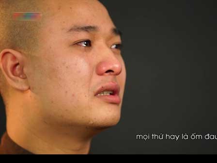 Câu chuyện bỏ nhà đi tu của sư thày trẻ tuổi gây xúc động cư dân mạng