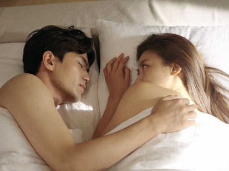 Nửa đêm có tin nhắn, điếng người khi thấy đó là tin nhắn của 