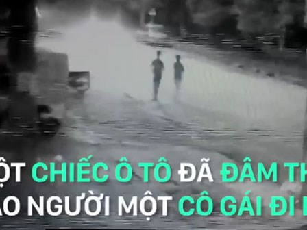 Clip: Hất tung cô gái lên vỉa hè, tài xế điều khiển ô tô bỏ chạy trong đêm