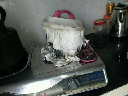 Đến nhà bạn trai chơi, cô gái khiến mẹ người yêu phải