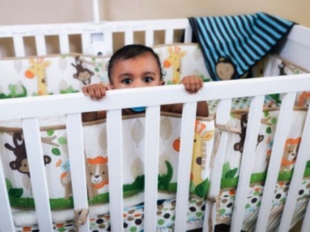 Bé gái 1 tuổi bị mẹ và người tình 9X đánh đập và tấn công tình dục gây phẫn nộ