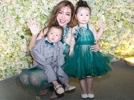 Công chúa, hoàng tử nhà Elly Trần lần đầu xuất hiện