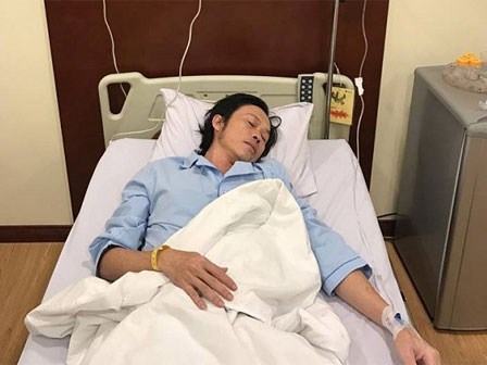 NSƯT Hoài Linh vẫn chưa tỉnh lại sau khi nhập viện cấp cứu trong đêm