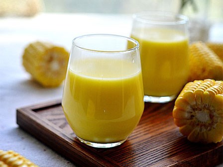 Bí quyết làm sữa ngô béo ngậy: Biết rồi thì chẳng muốn ra hàng mua nữa!