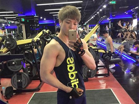 Dân mạng truy tìm chàng tài xế đẹp trai như tài tử Hàn Quốc