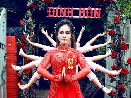 Ảnh đính hôn siêu