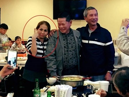 Ngọc Trinh đang bị chỉ trích, tỷ phú Hoàng Kiều chính thức nói ra sự thật về người đeo mặt nạ ‘lật kèo’