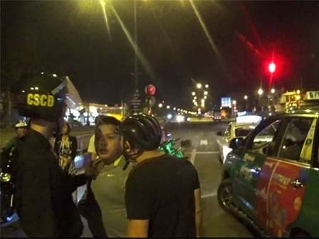 Bắt nghi phạm cướp xe taxi ở Sài Gòn như phim hành động