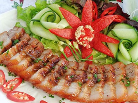 Bao nhiêu cơm cũng hết với thịt rim nước dừa tươi