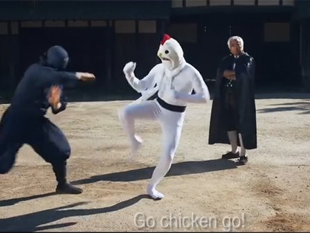 Ca khúc Chicken Attack lôi cuốn sự chú ý của cộng đồng mạng