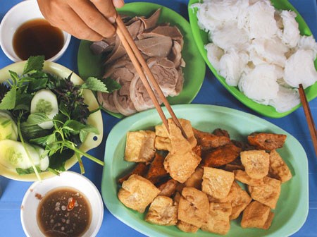 7 món ăn làm nên tên tuổi cho cụm ẩm thực Cát Linh - Trịnh Hoài Đức