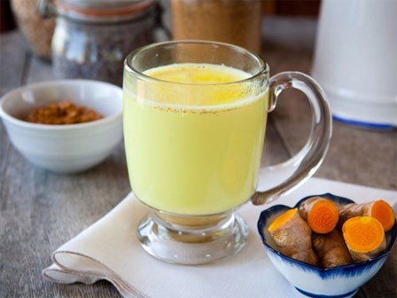 Gừng, nghệ và nước cốt dừa: Công thức không chỉ giúp bạn detox gan ngay khi ngủ mà còn nhiều hơn thế